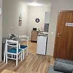 아파트 Minkov Apartments, - замъка 2 *