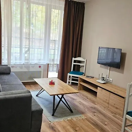 Minkov Apartments, - замъка 2 פמפורובו